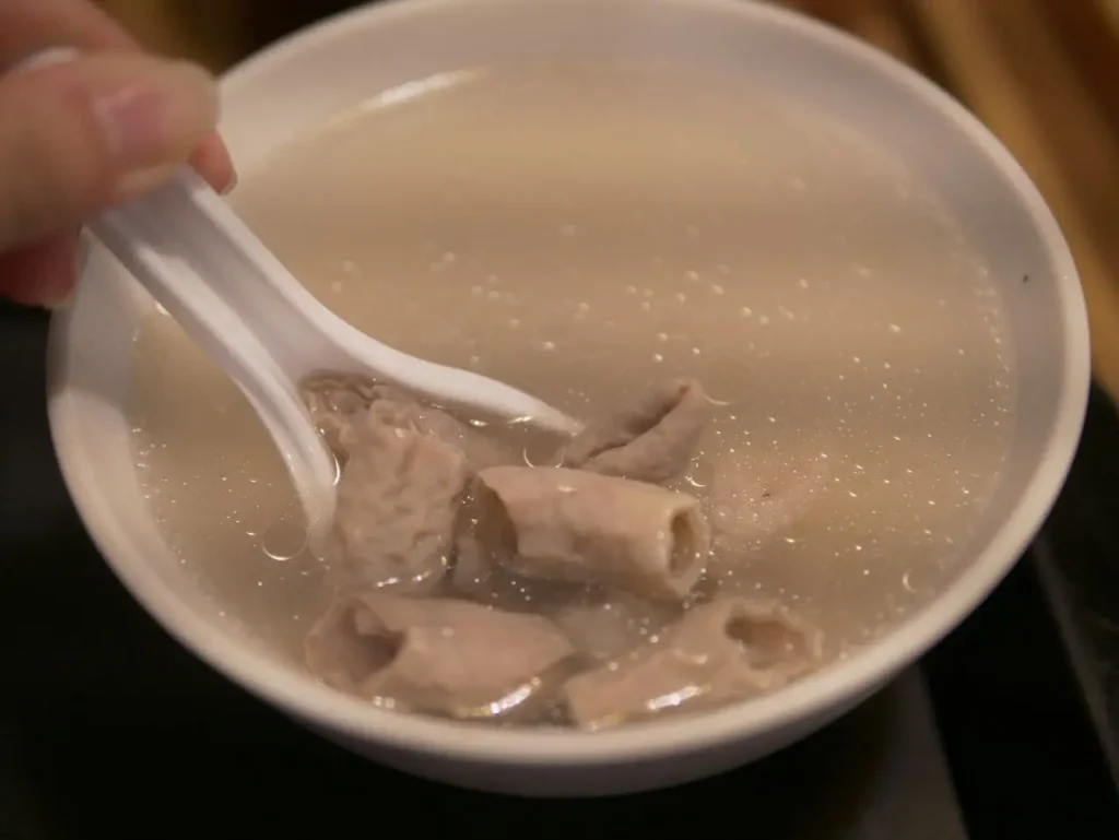 桃園大溪|大溪美食推薦!老阿伯現滷豆干、阿杏臭豆腐