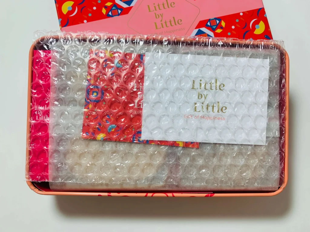 Little by Little 杏仁瓦片鐵盒餅乾包裝